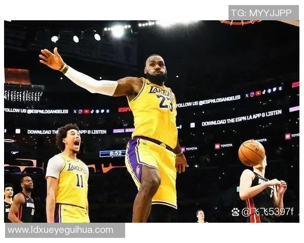 热火与湖人精彩对决回顾及战术分析分享